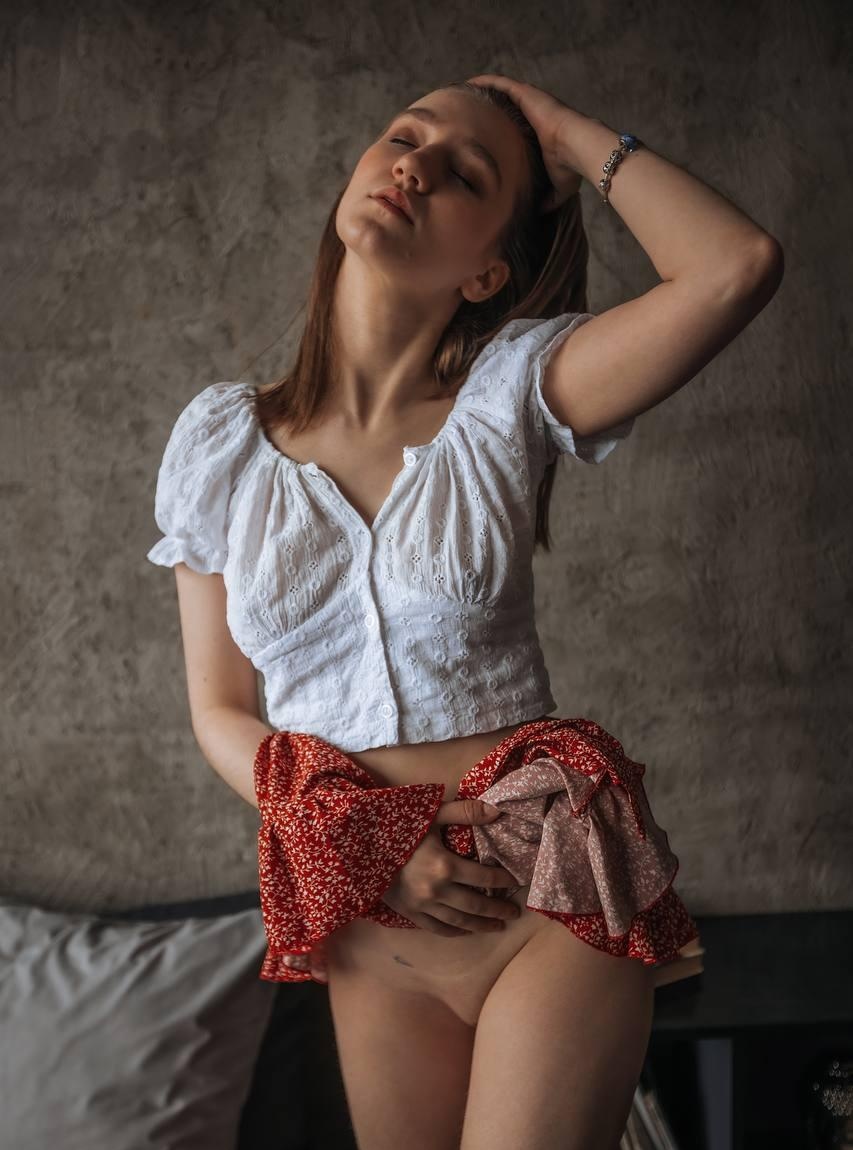 Аленочка привлекательная девушка из Жуковского цена от 8000 руб