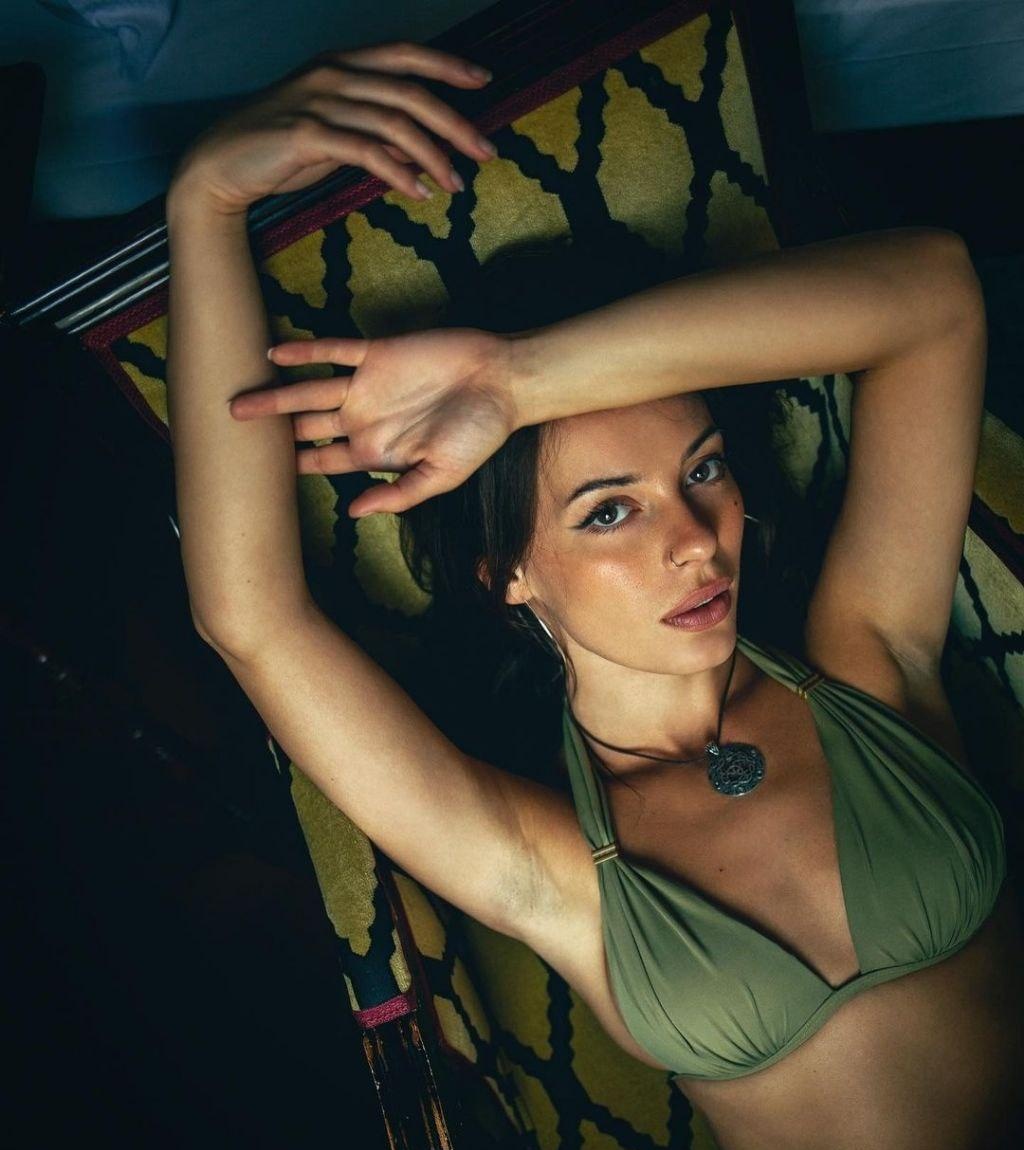 Эми привлекательная девушка из Жуковского цена от 7000 руб